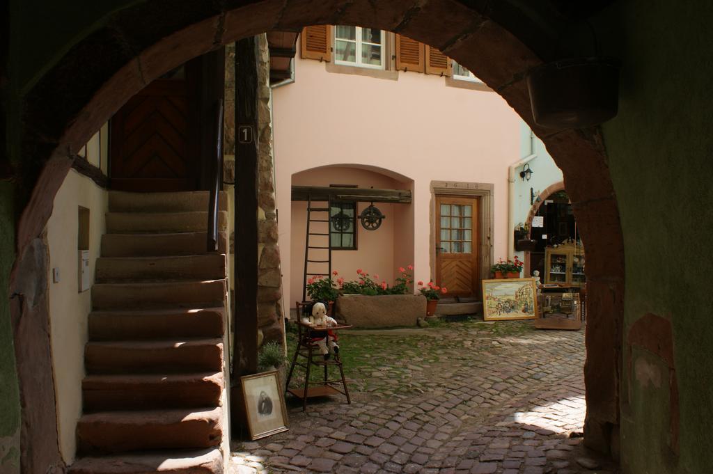Location "Charme" Apartment Riquewihr Room photo